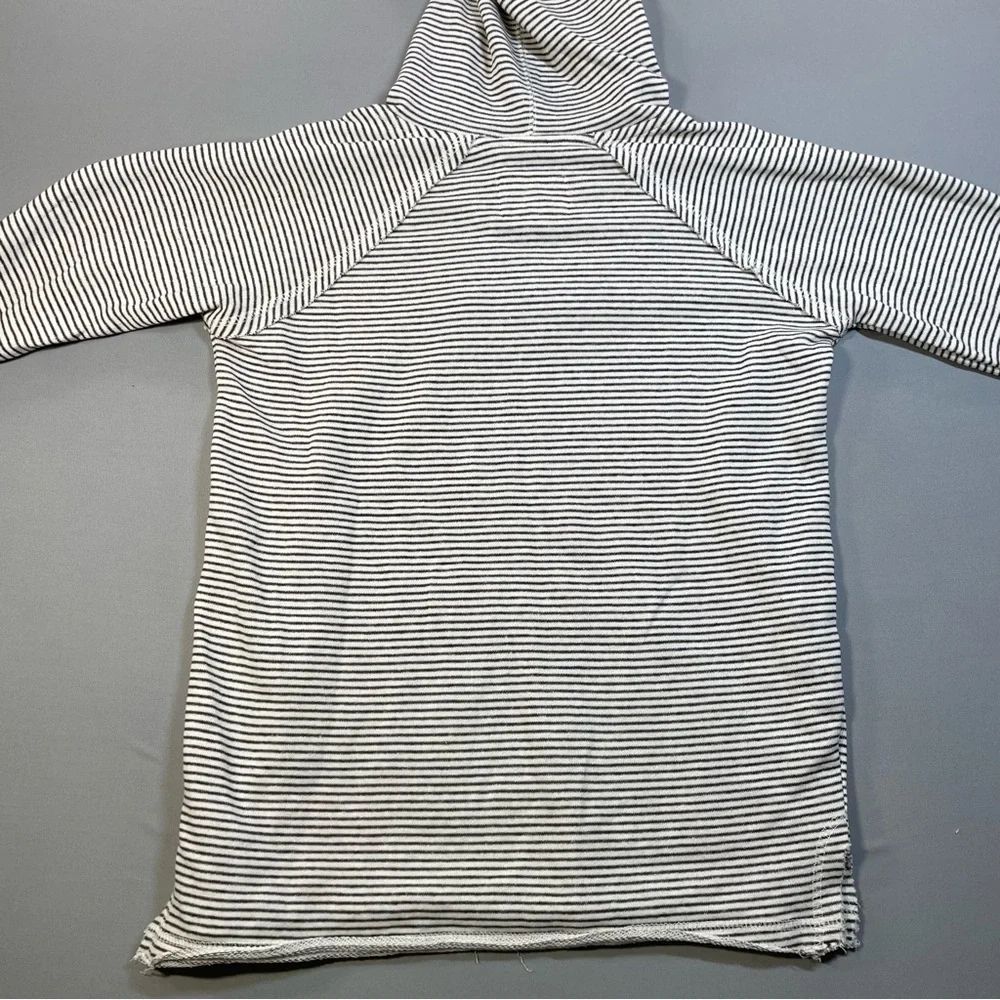 Blue 84 Columbia University White & Navy Striped Hoodie - Picture 14 of 15